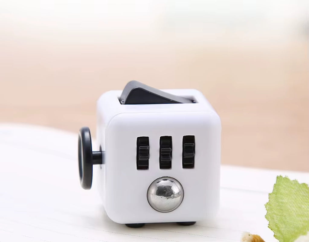 Solid Color Fidget Decompression Dice for Release Stress Autism Anxiety Relieve Adult Kids Stress Relief Anti-Stress Fingertip